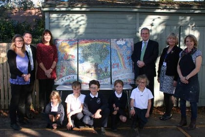 Froxfield pupils get mosaic-making down to a fine art