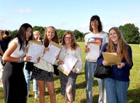 Bohunt School celebrates top GCSE results