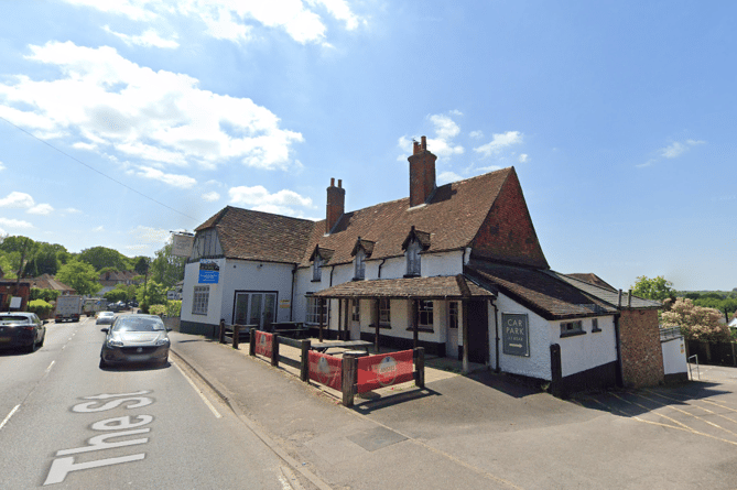 The Bear and Ragged Staff, Wrecclesham