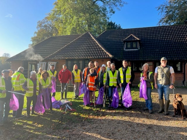 Chawton litter-pickers collect plenty of rubbish