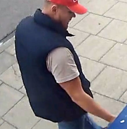 Cash machine fraudster, TSB, Alton.